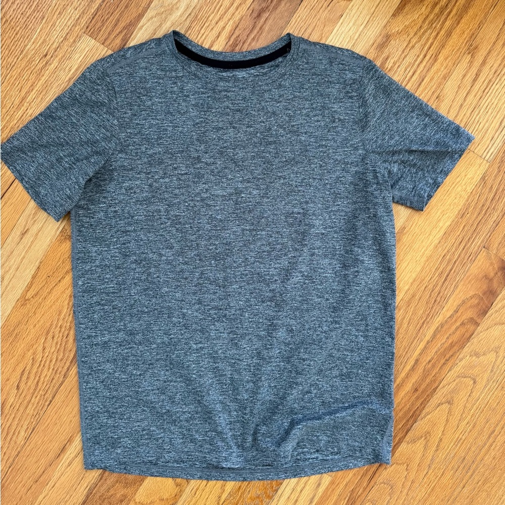 Youth All in Motion Gray performance T-Shirt size XL